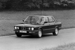 BMW-E28-15