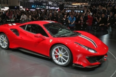 Ferrari-488-Pista-17