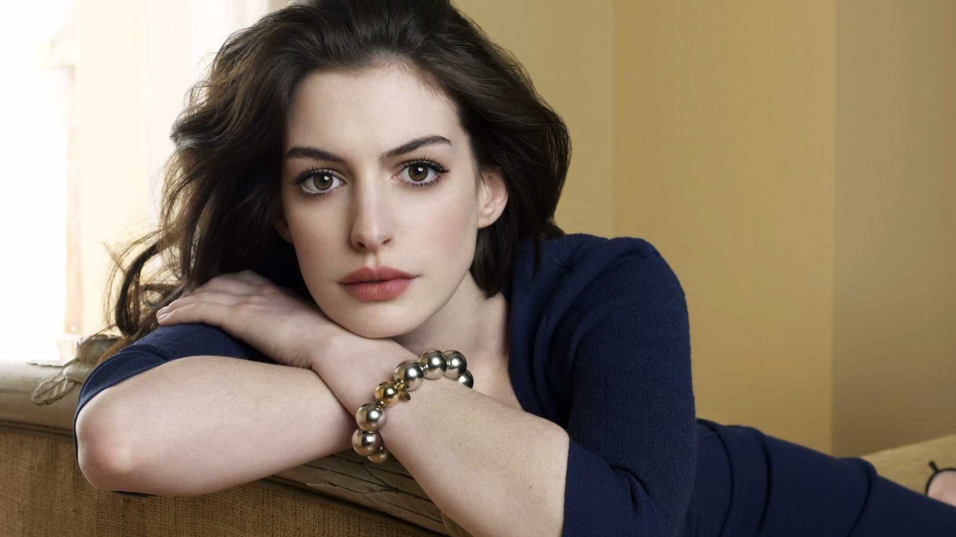 Anne Hathaway HD Wallpapers  4K Backgrounds  Wallpapers Den