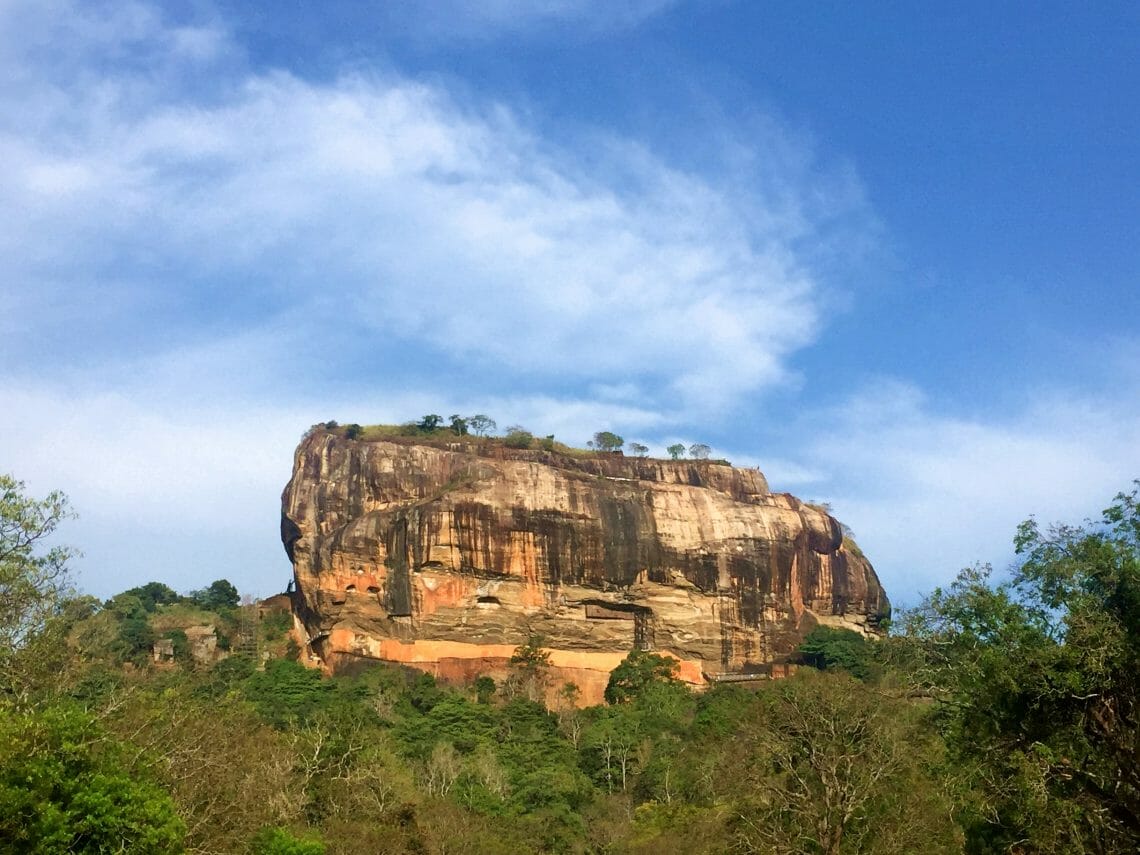 Sigiriya Lion Rock Background Images and Wallpapers – YL Computing